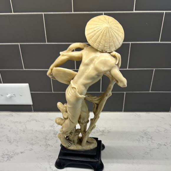 Vintage Tan Accent Sculpture with Organic Flow - Picture 6 of 9